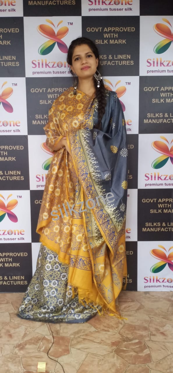 Soft silk hand print suit SILK ZONE