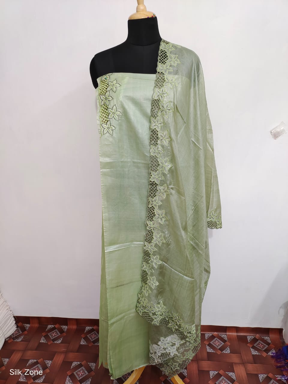 Tussar Silk Gand Cutwork Suit SILK ZONE