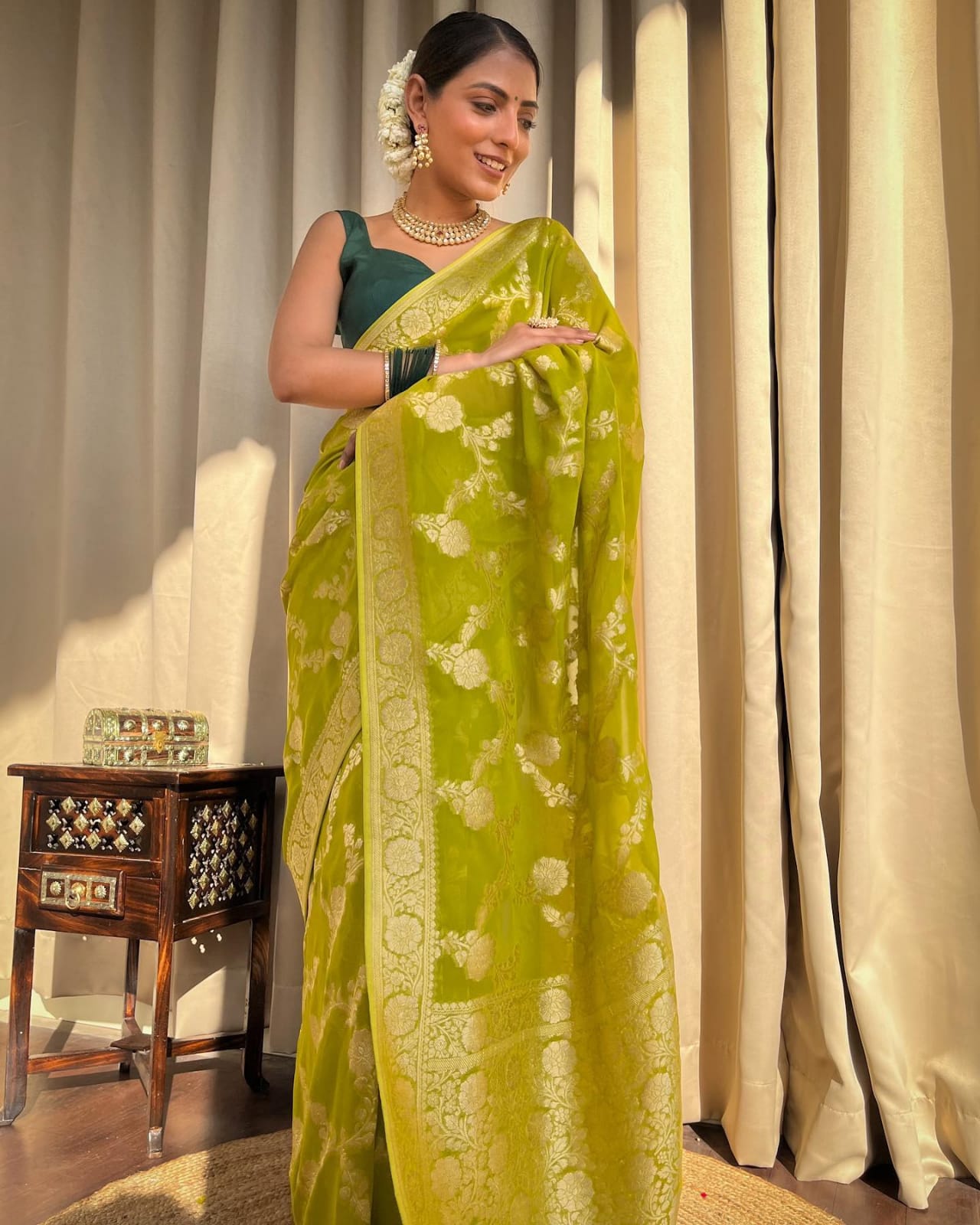 Semi Gregory Banarsi Design saree & blouse piece