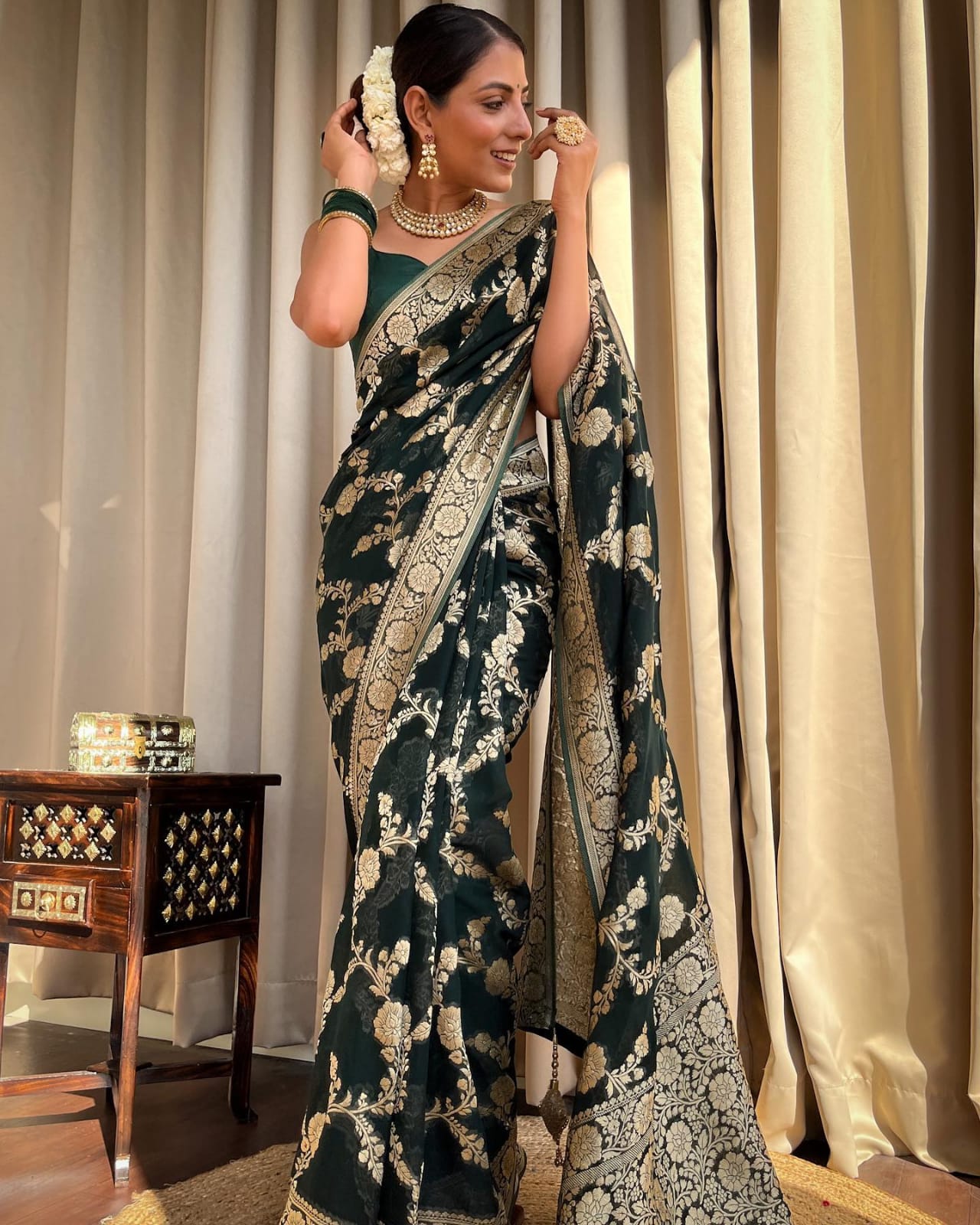 Semi Gregory Banarsi Design saree & blouse piece