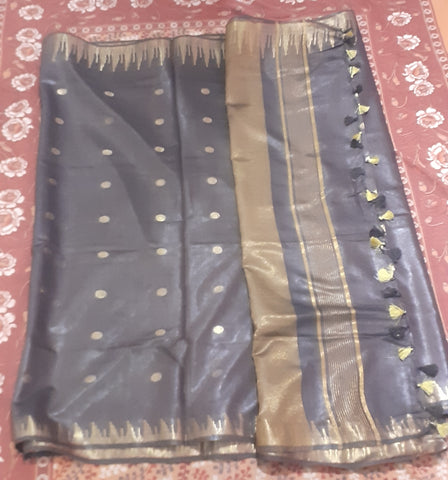 Soft silk rasgulla temple saree