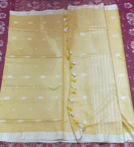 Soft silk white flower buta saree