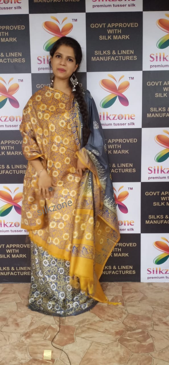 Soft silk hand print suit SILK ZONE