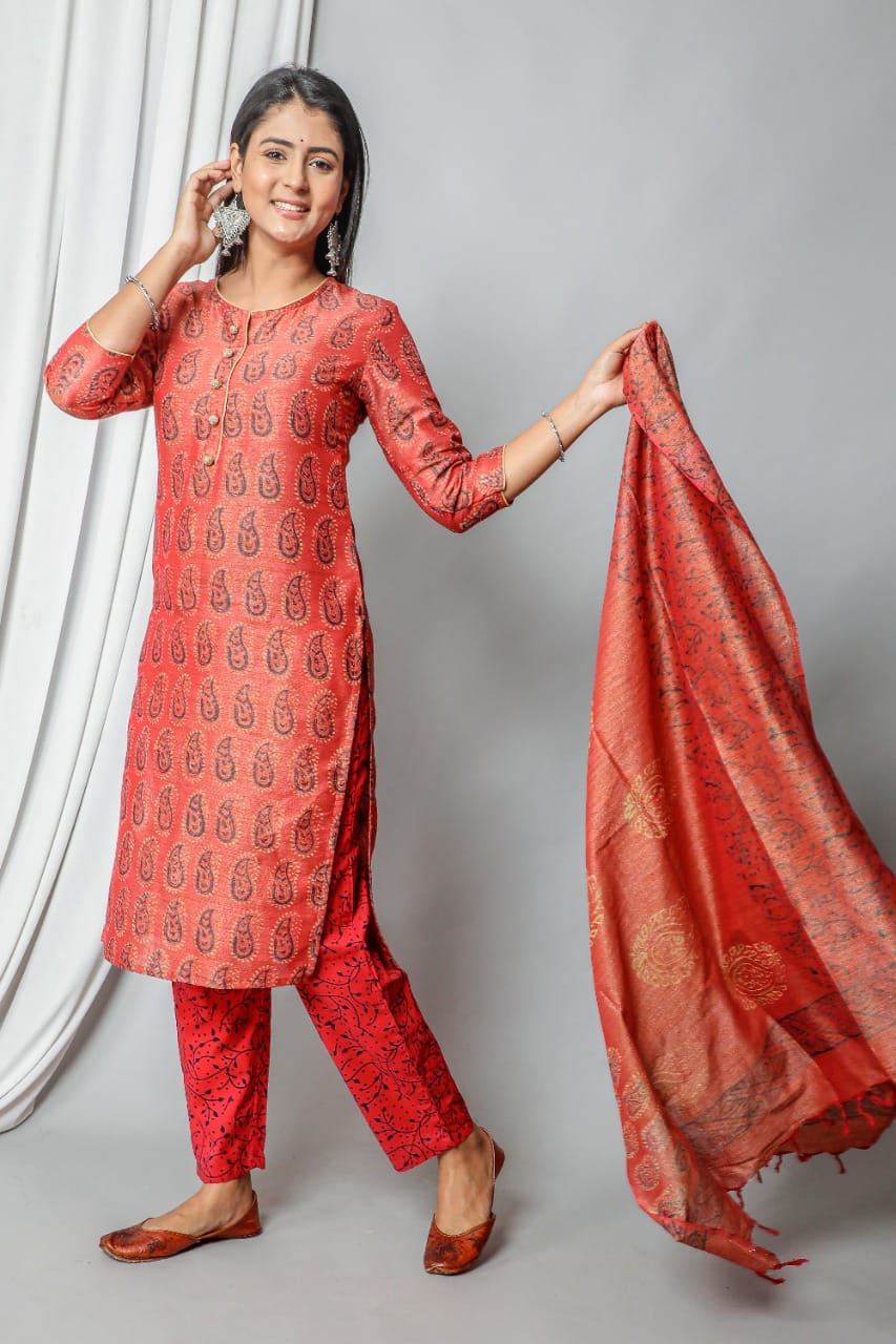 Dupion suit SILK ZONE