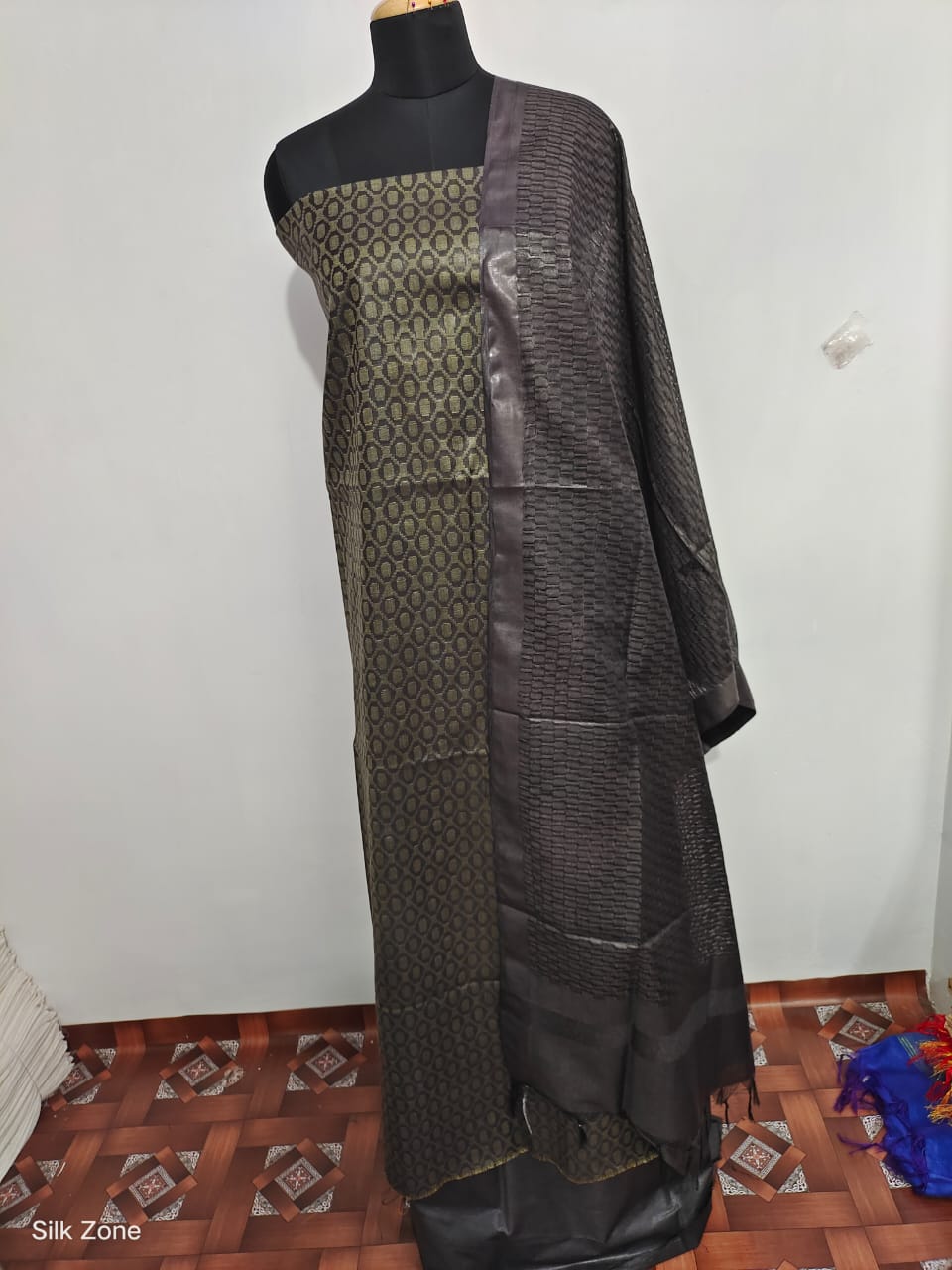 Soft silk suit SILK ZONE