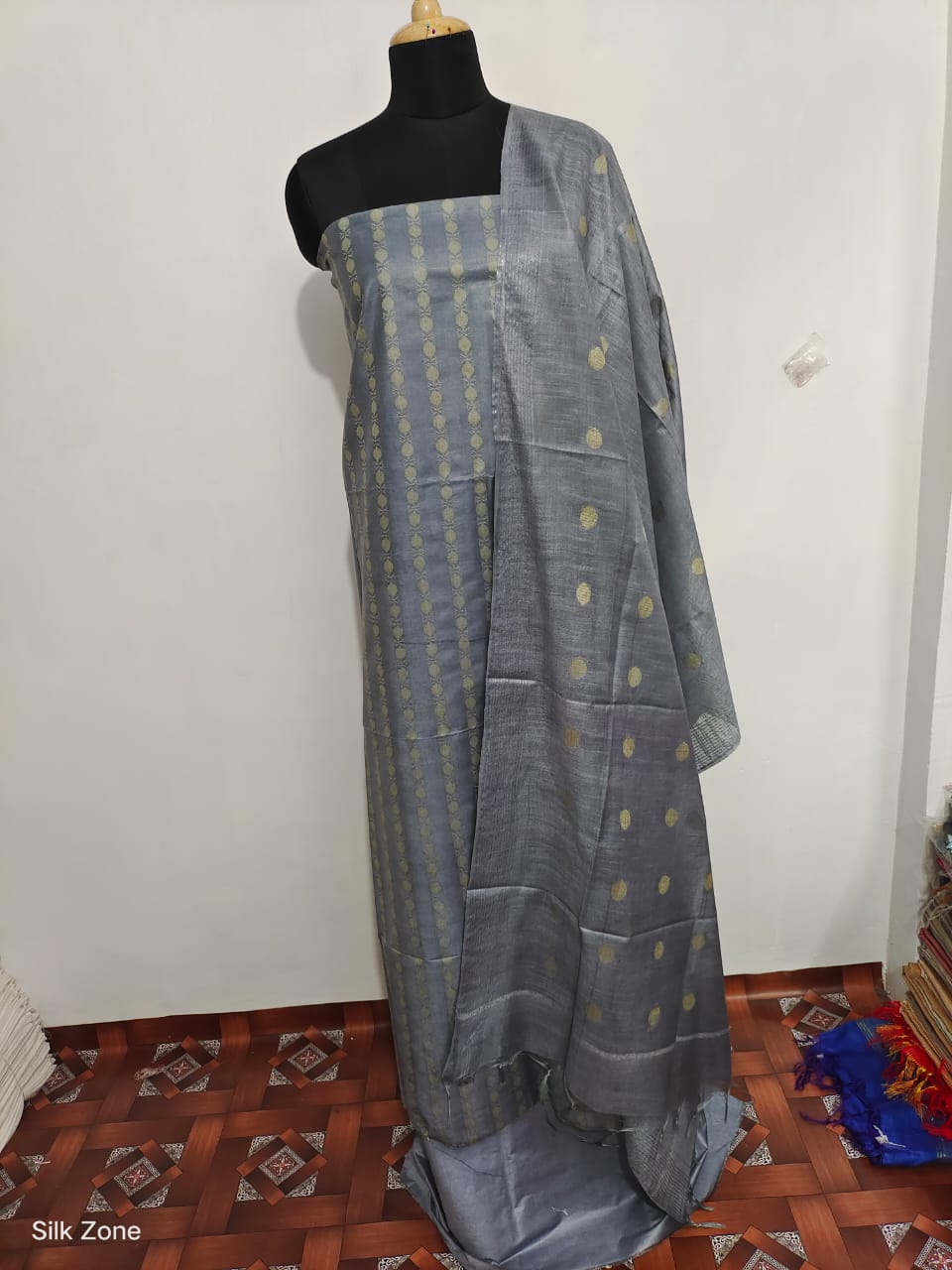 Soft silk suit SILK ZONE