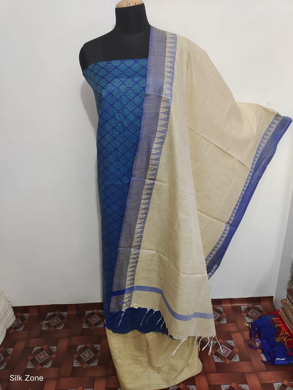 Soft silk suit SILK ZONE