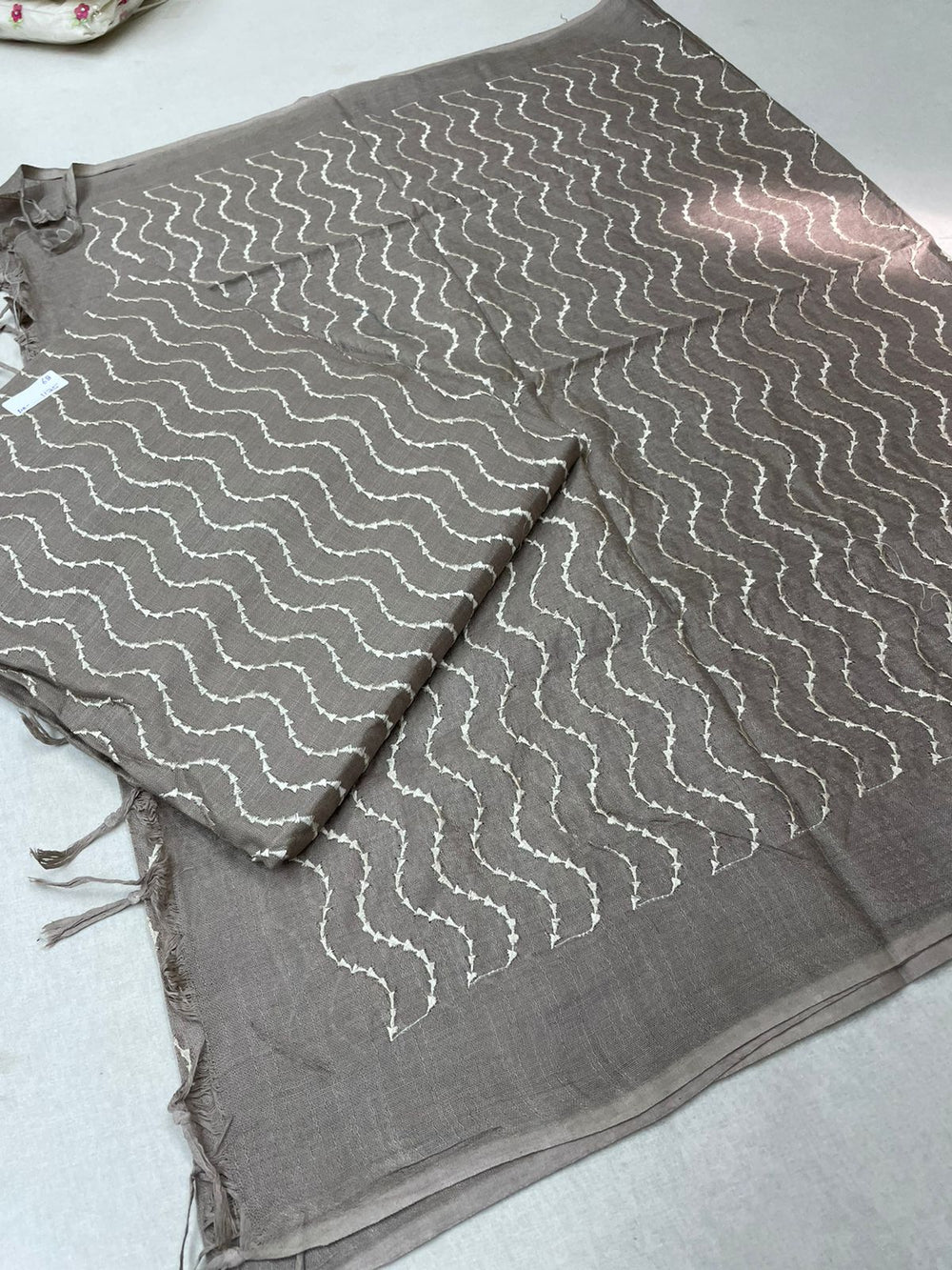 Linen embroidery suit SILK ZONE