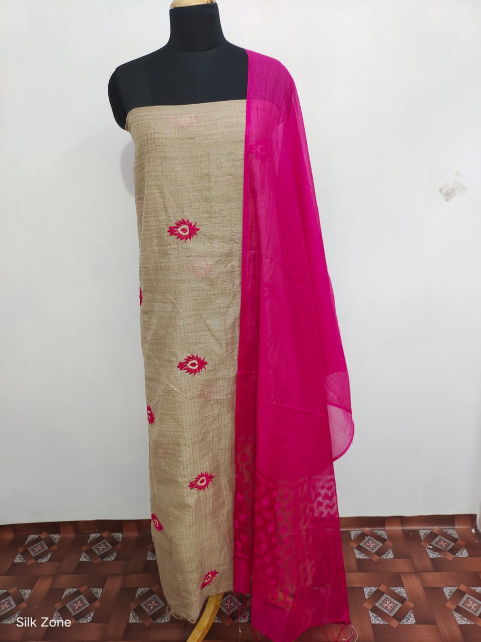 Handloom embroidery suit SILK ZONE