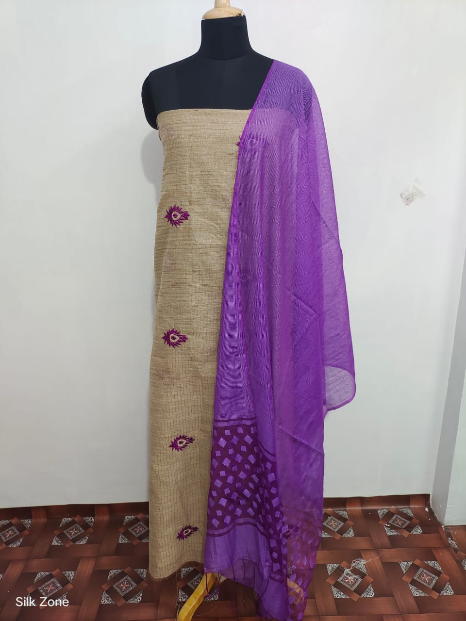 Handloom embroidery suit SILK ZONE