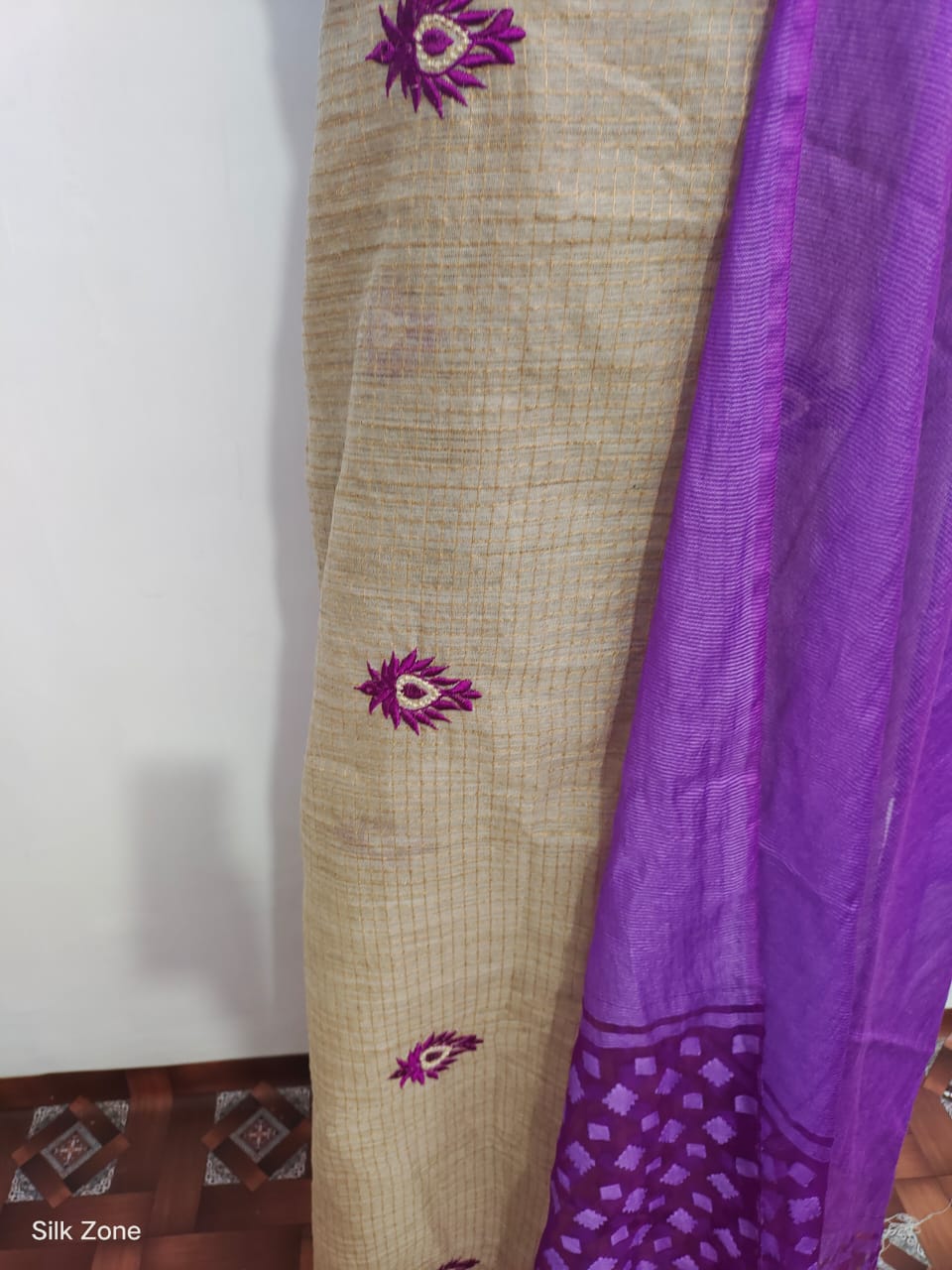 Handloom embroidery suit SILK ZONE