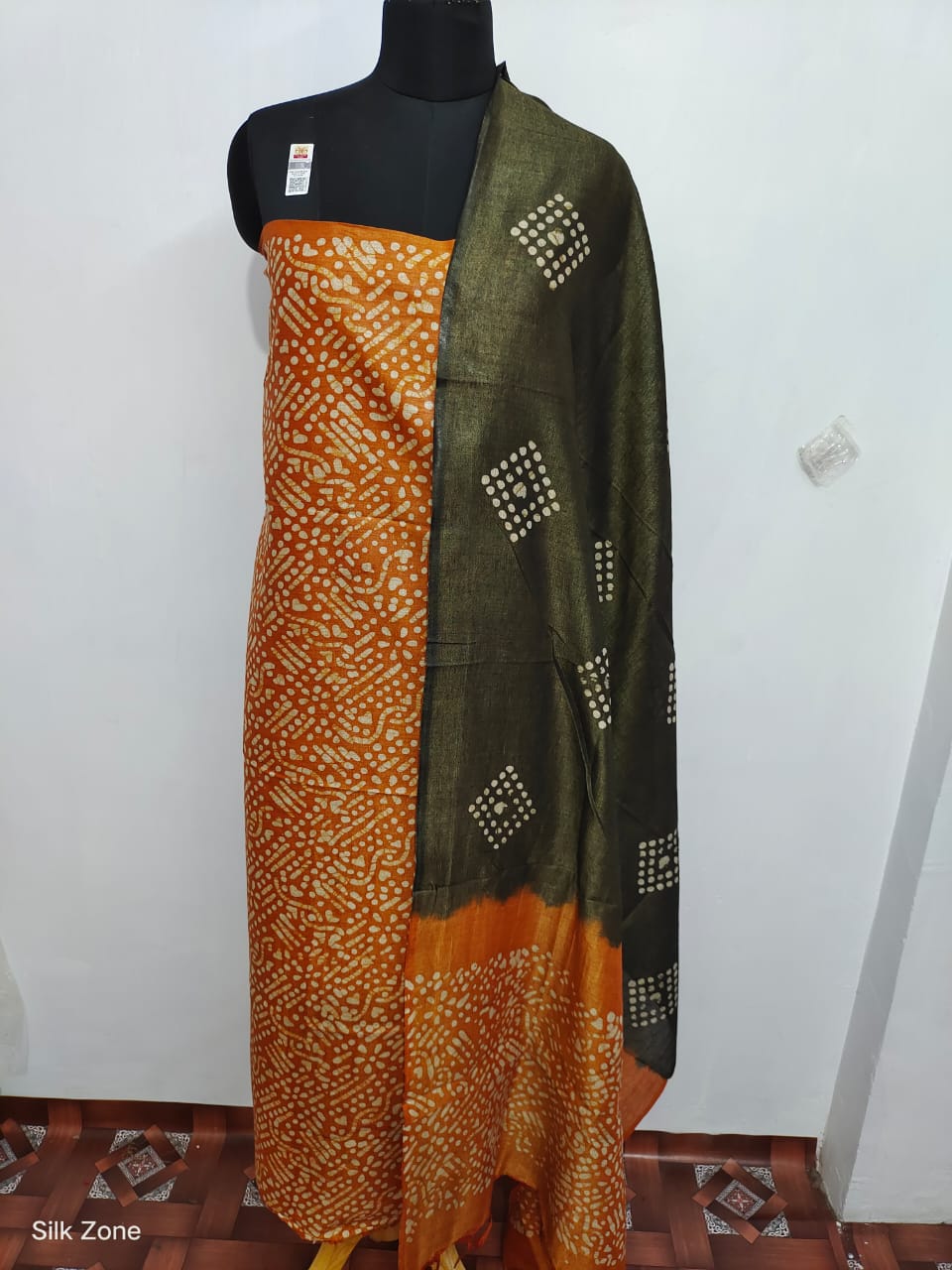 Cotton dupion batik print suit SILK ZONE