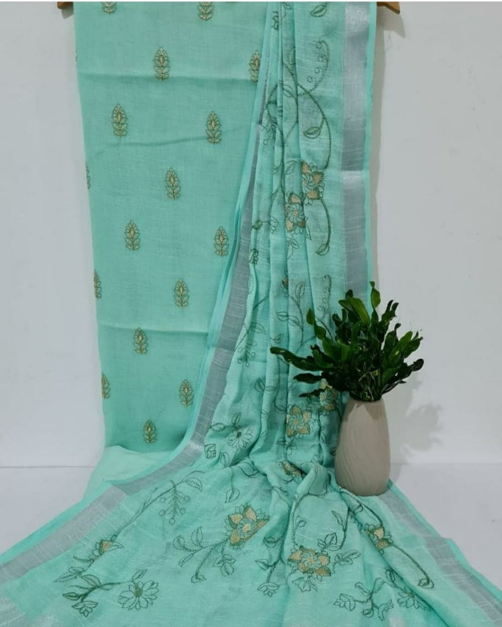 Cotton linen embroidery suit SILK ZONE