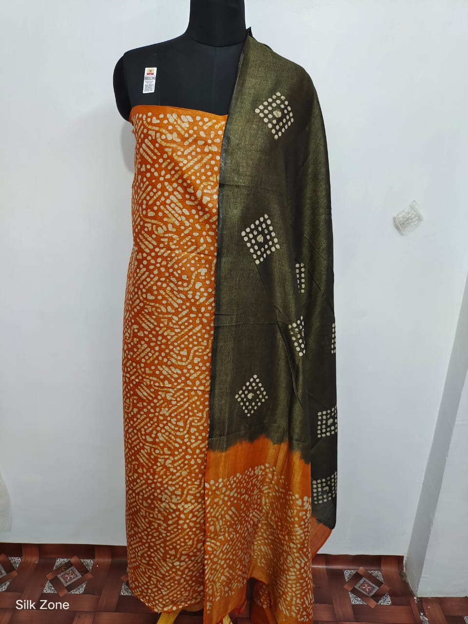 Cotton dupion batik print suit SILK ZONE