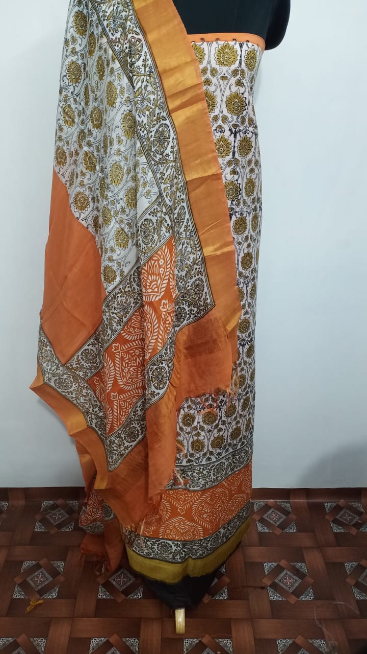 Semi-Tussar printed suit SILK ZONE