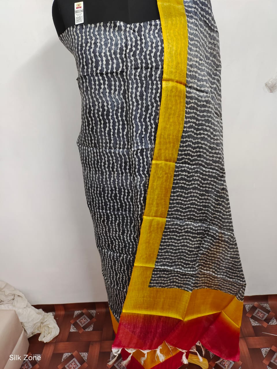 Tussar Silk print Suit