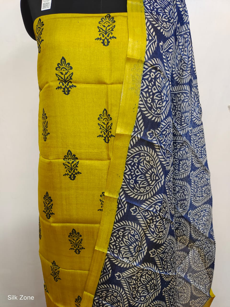 Tussar Silk print Suit