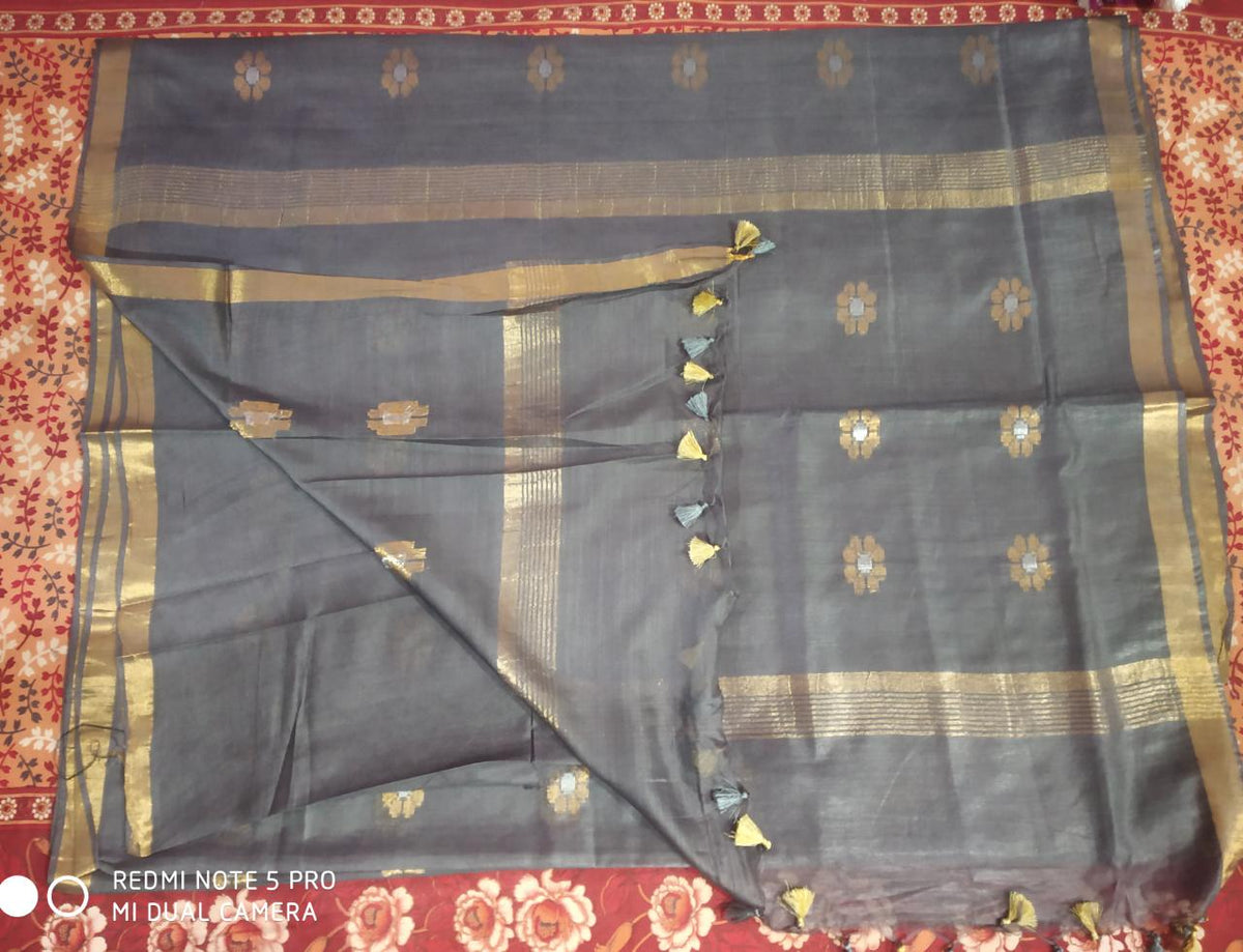 Soft silk flower buta saree