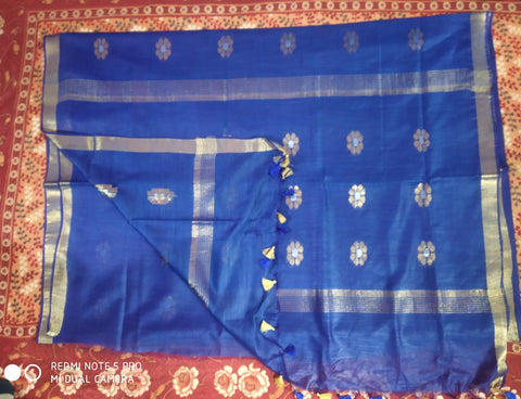 Soft silk flower buta saree